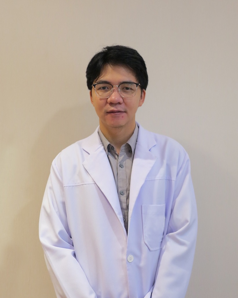 นายแพทย์ นฤพนธ์ โรจนพิทยากร